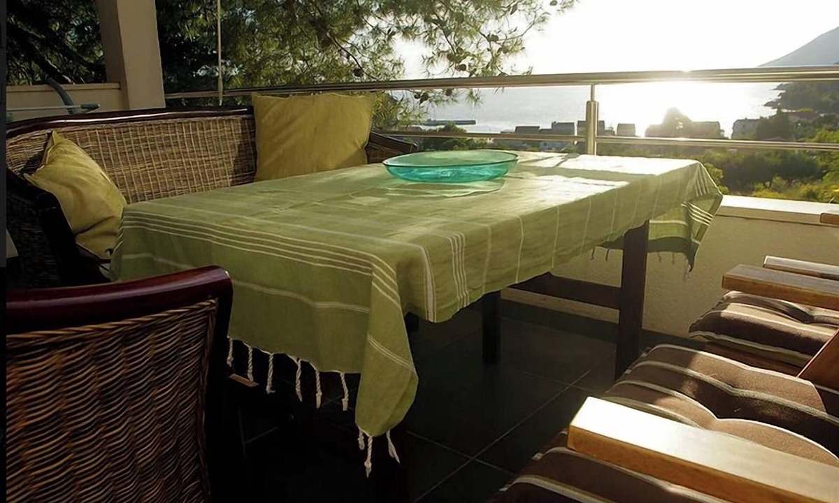 Zuljana Apartment | Olive-Sunset Haven in Zuljana