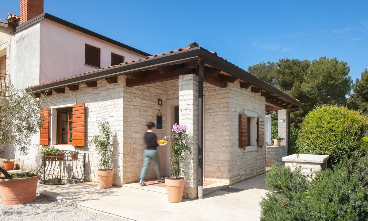 Novigrad Apartment | One bedroom apartment with terrace Novigrad (A-7053-a)