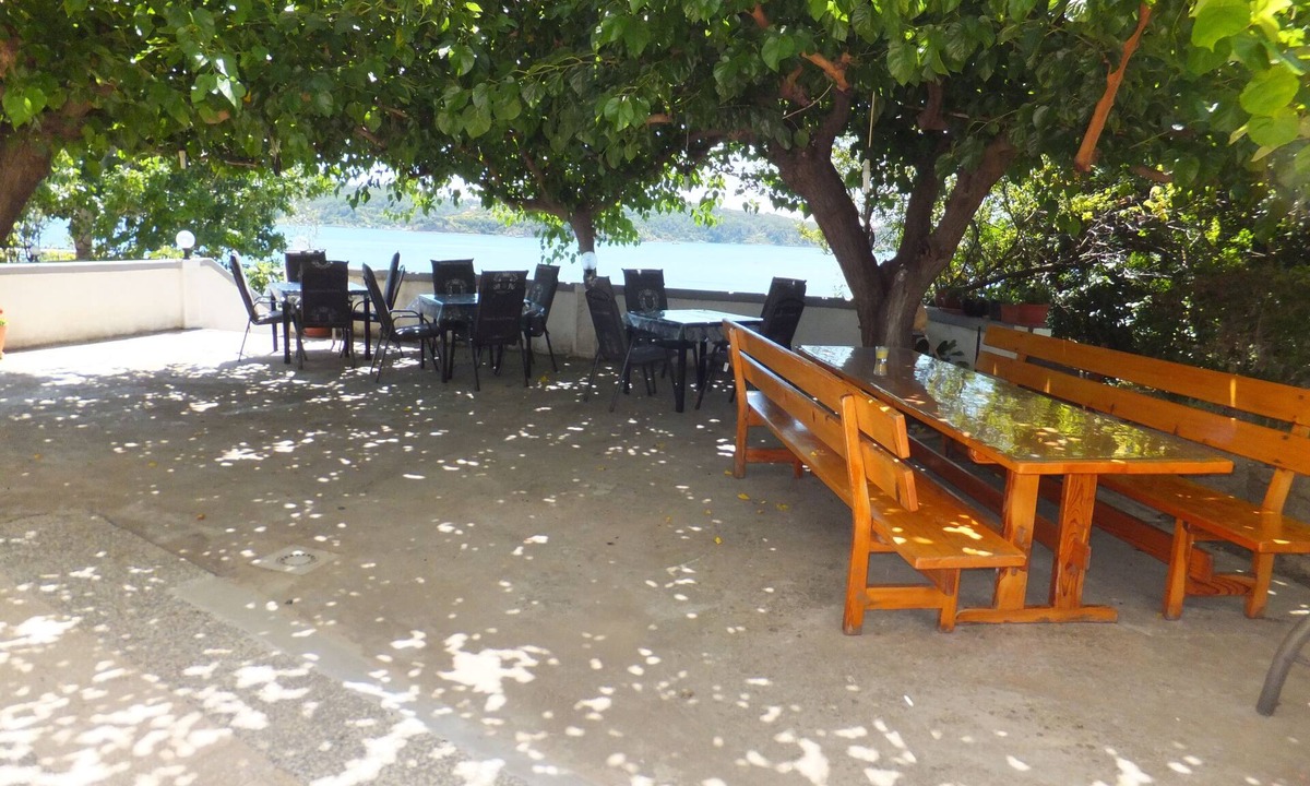 Supetarska Draga Apartment | One bedroom apartment near beach Supetarska Draga - Gornja (Rab) (A-5054-c)
