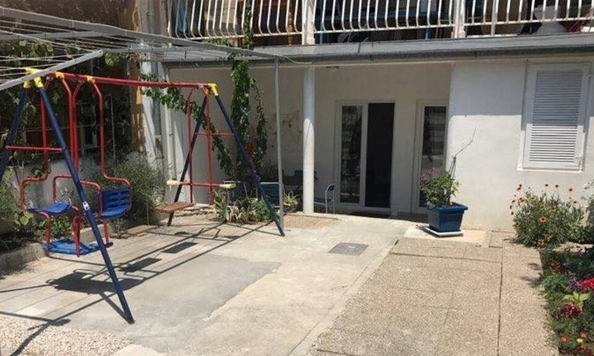 Pirovac Apartment | One bedroom apartment with terrace Pirovac, Šibenik (A-13977-b)