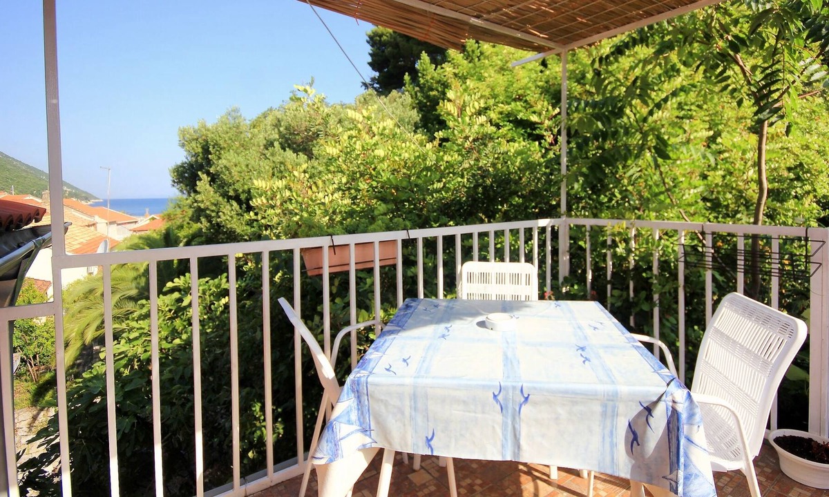 Trpanj Apartment | One bedroom apartment with terrace Trpanj, Pelješac (A-3162-j)