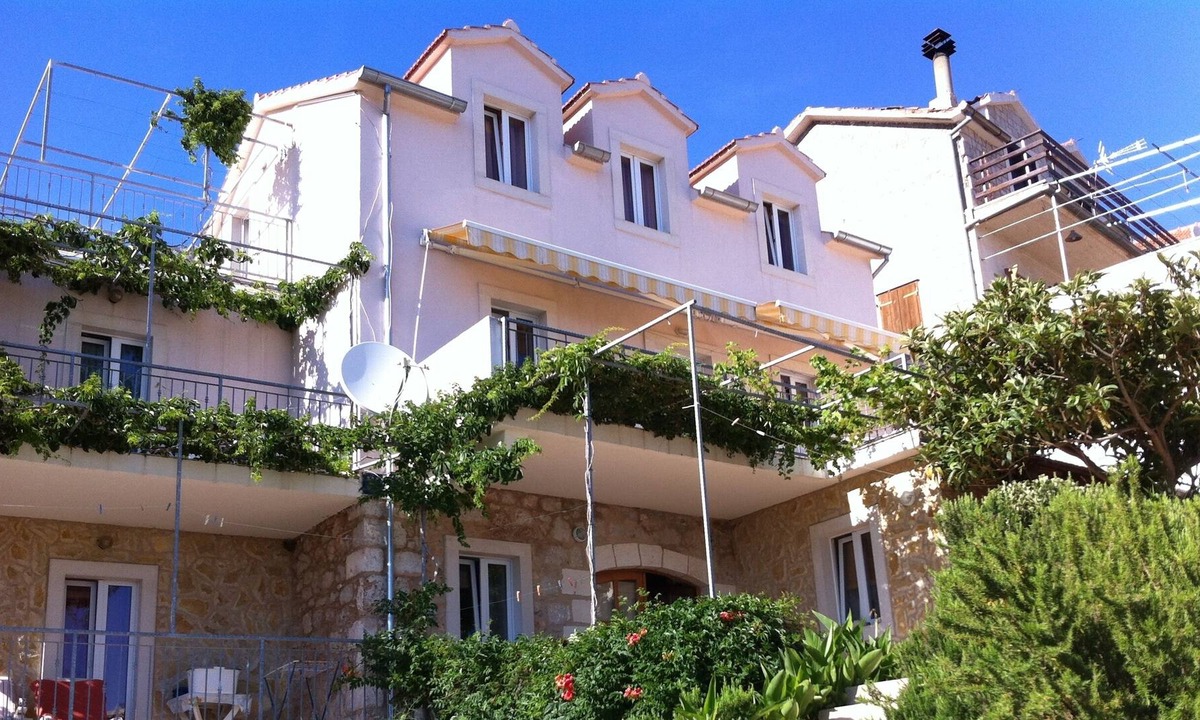 Ivan Dolac Apartment | One bedroom apartment with terrace and sea view Ivan Dolac, Hvar (A-15483-b)