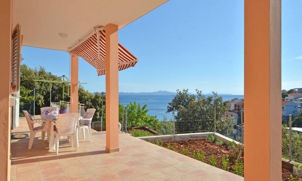 Zavalatica Apartment | One bedroom apartment with terrace and sea view Zavalatica, Korčula (A-11216-c)