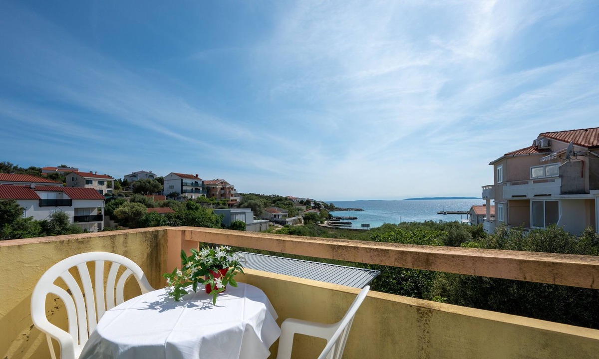 Jakisnica Apartment | One bedroom apartment with terrace and sea view Jakišnica, Pag (A-4053-c)