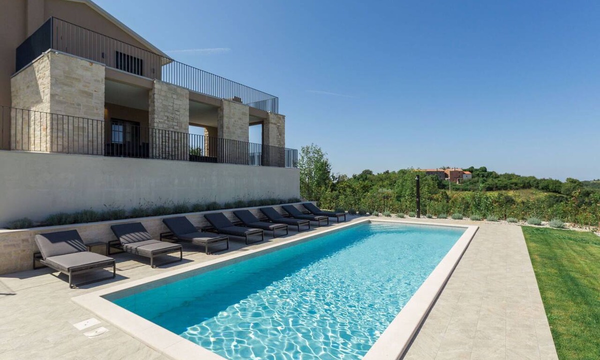 Baredine Villa | Private Villa with WIFI, private pool, A/C, hot tub, TV, terrace, pets allowed, panoramic view