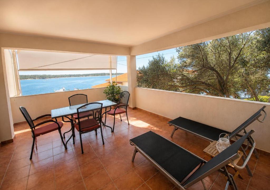 Banjol Apartment | Rab Pandelo Apartmani