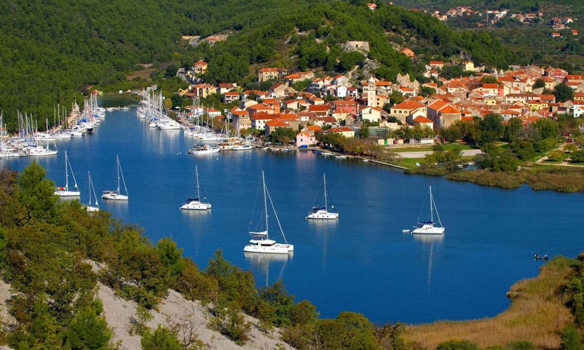 Skradin Boat Rental | Sibenik Sun and Beach Sailing Extravaganza