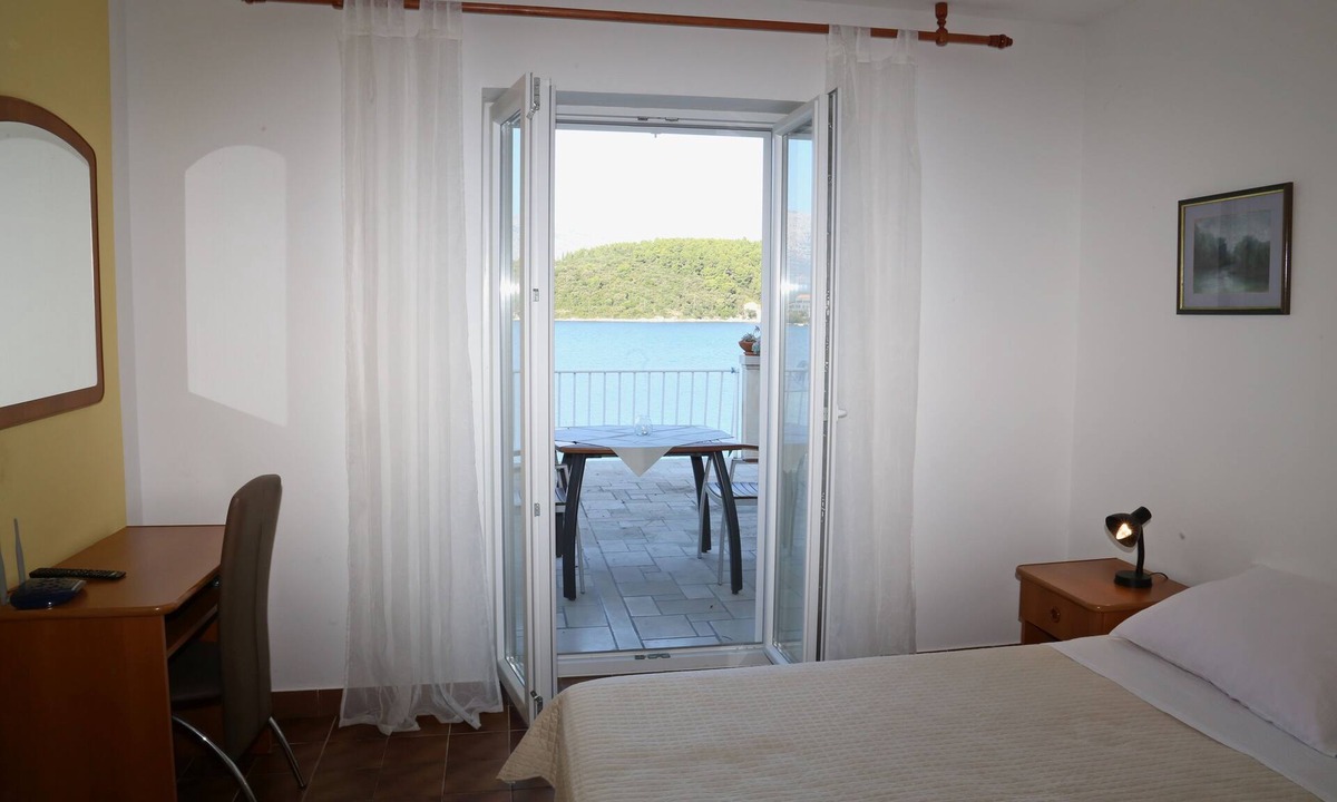 Lumbarda Apartment | Studio flat near beach Lumbarda, Korčula (AS-4446-a)