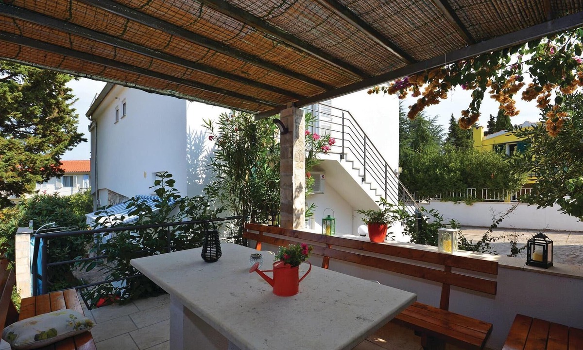 Stari Grad Apartment | Stunning apartment in Stari Grad with WiFi