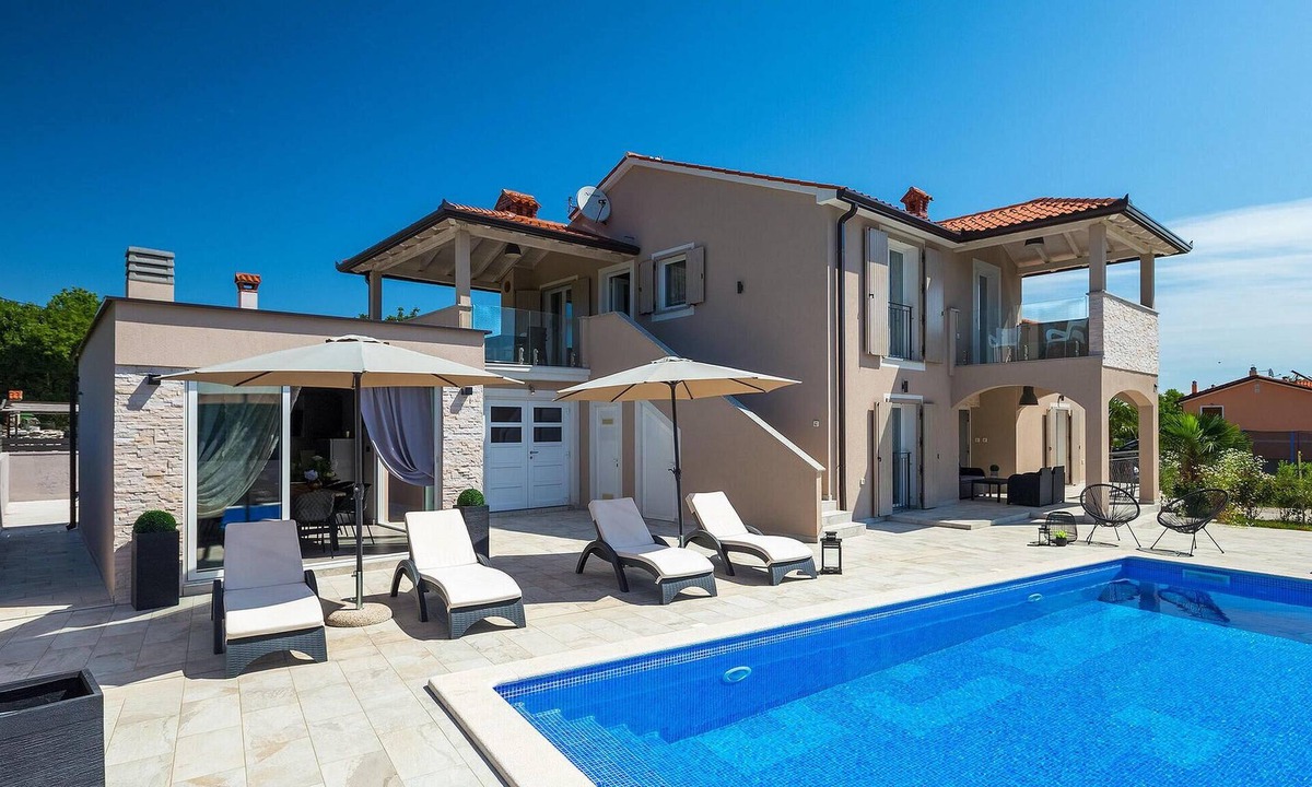 Becici House | Stunning home in Labin - Rabac