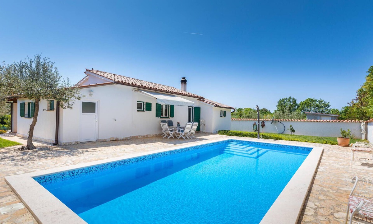 Galizana House | Stunning home in Pula