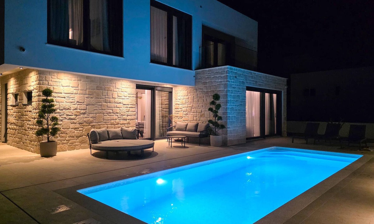 Seget Donji House | Stunning home in Seget Donji