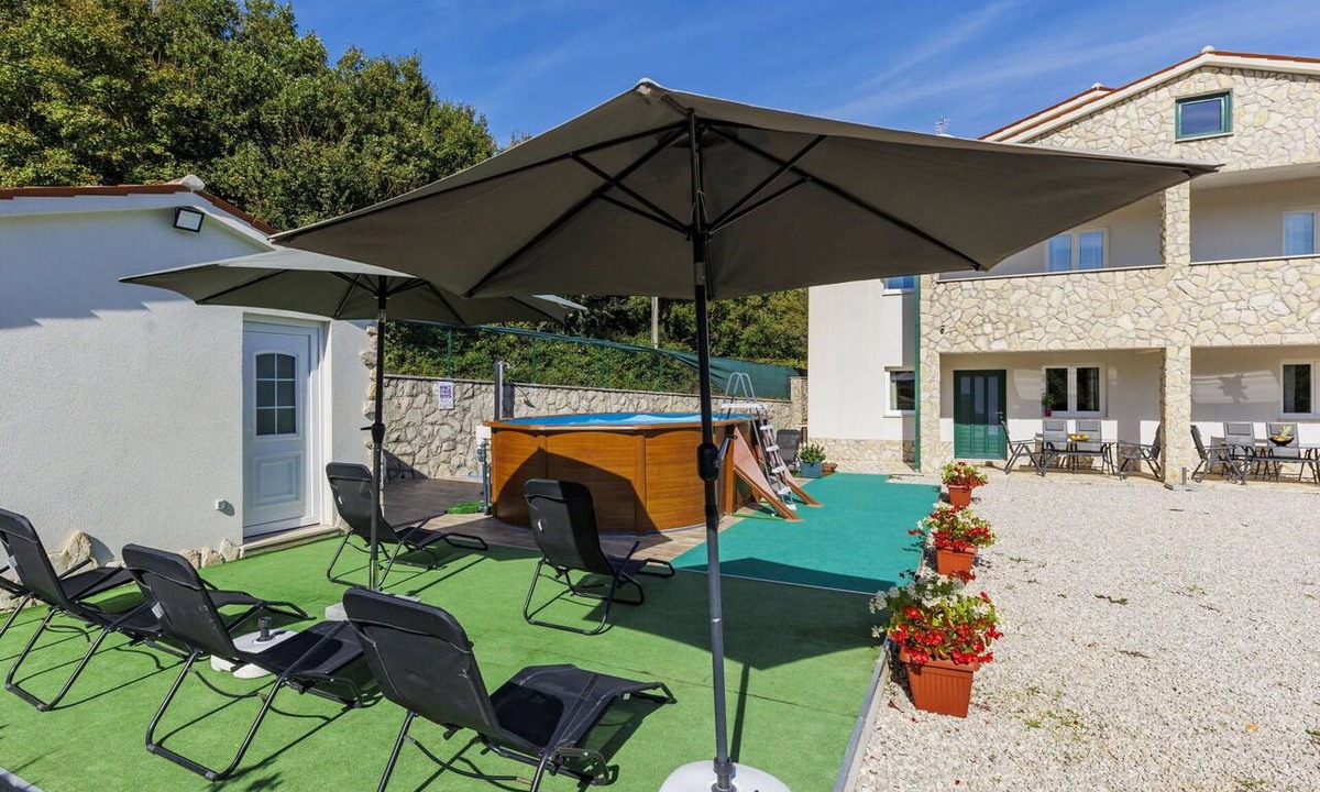 Gondolici House | Stunning private villa for 8 people with WIFI, A/C, private pool, TV and terrace