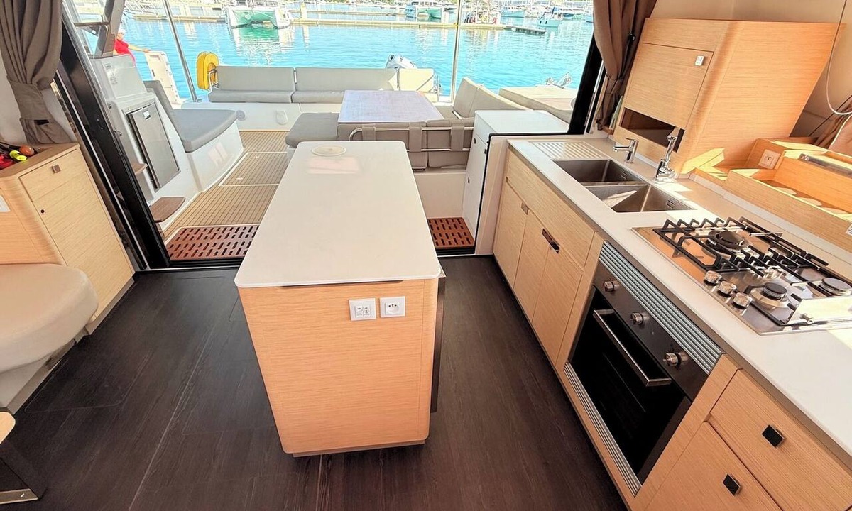 Bibinje Boat Rental | Sun-Kissed Sailing Adventure in Zadar, Croatia