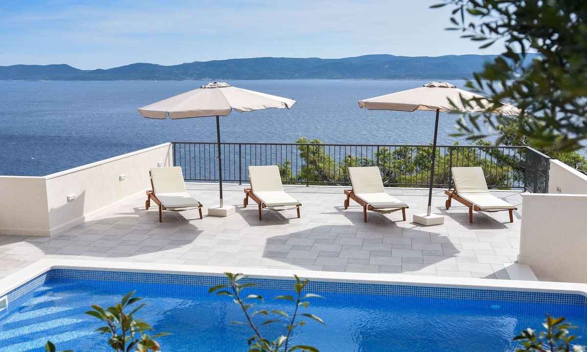 Marusici Apartment | Three bedroom apartment with terrace and sea view Marušići, Omiš (A-10009-b)