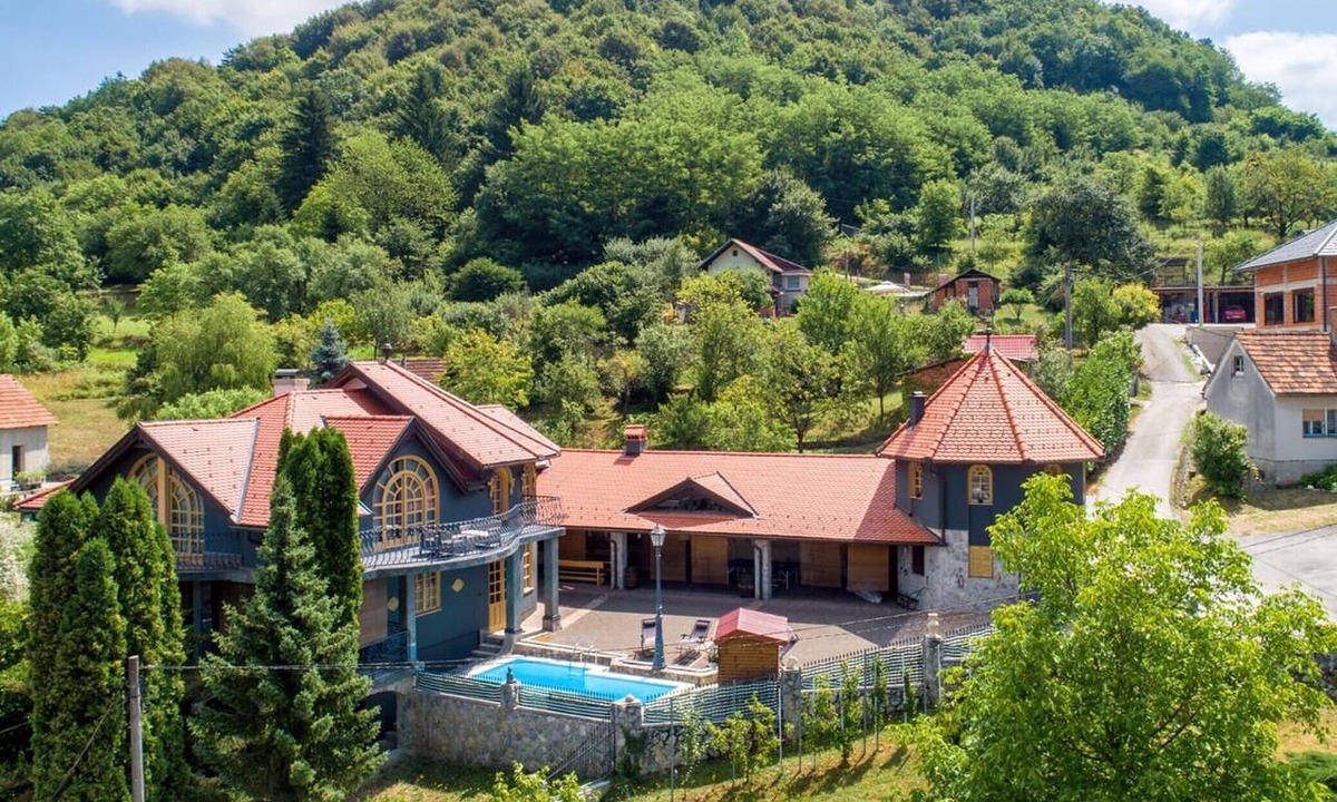Lepoglava House | Three Bedroom Villa with Outdoor Pool