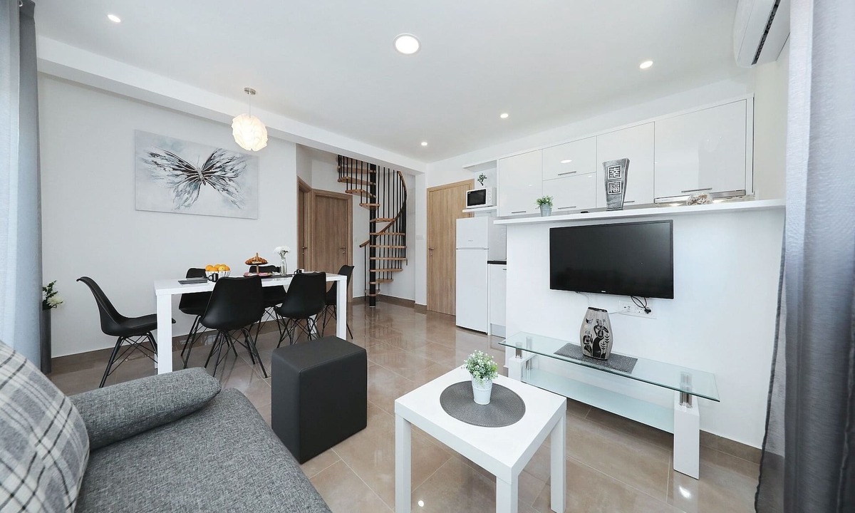 Seline Apartment | Two bedroom apartment with a swimming pool Seline, Paklenica (A-25503-d)