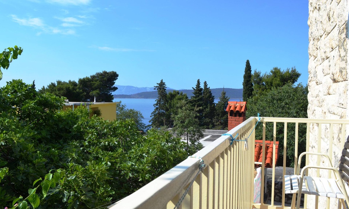 Zivogosce Apartment | Two bedroom apartment with balcony and sea view Živogošće - Mala Duba, Makarska (A-17077-b)