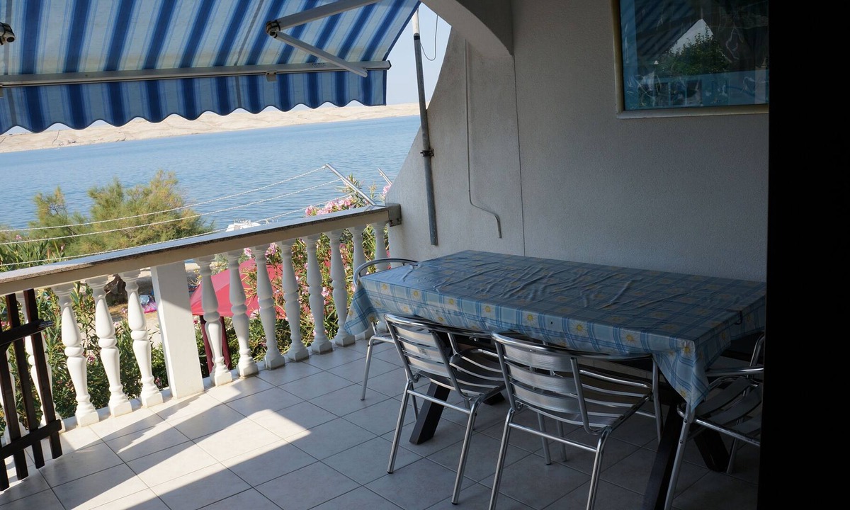 Kustici Apartment | Two bedroom apartment near beach Kustići, Pag (A-14522-a)