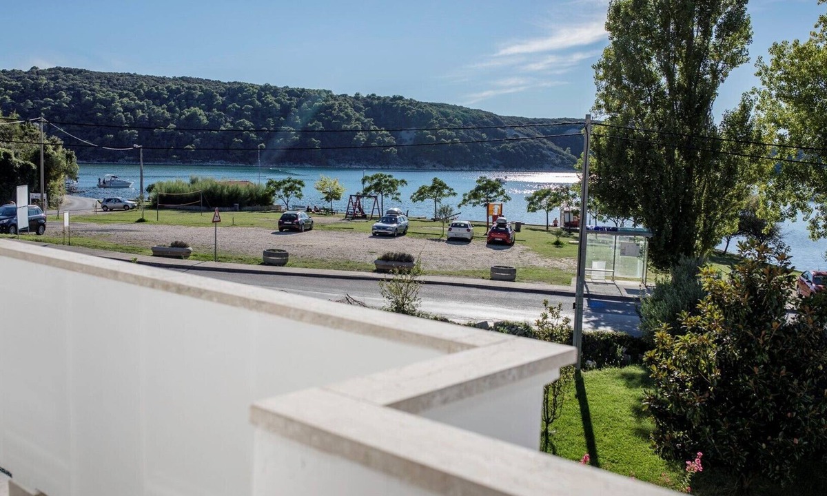 Kampor Apartment | Two Bedroom Apartment Stanicic Kampor A3