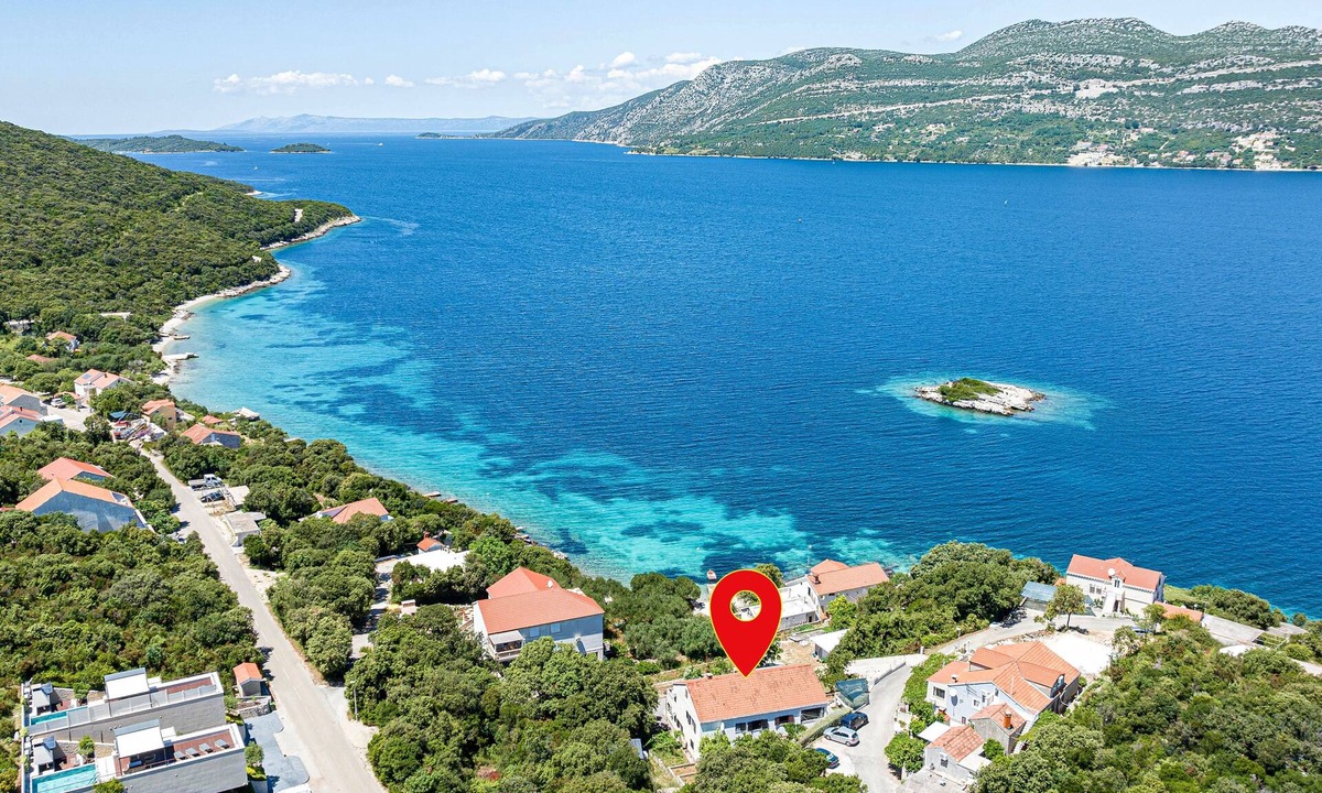 Zrnovo Apartment | Two bedroom apartment with terrace and sea view Tri Žala, Korčula (A-23292-a)