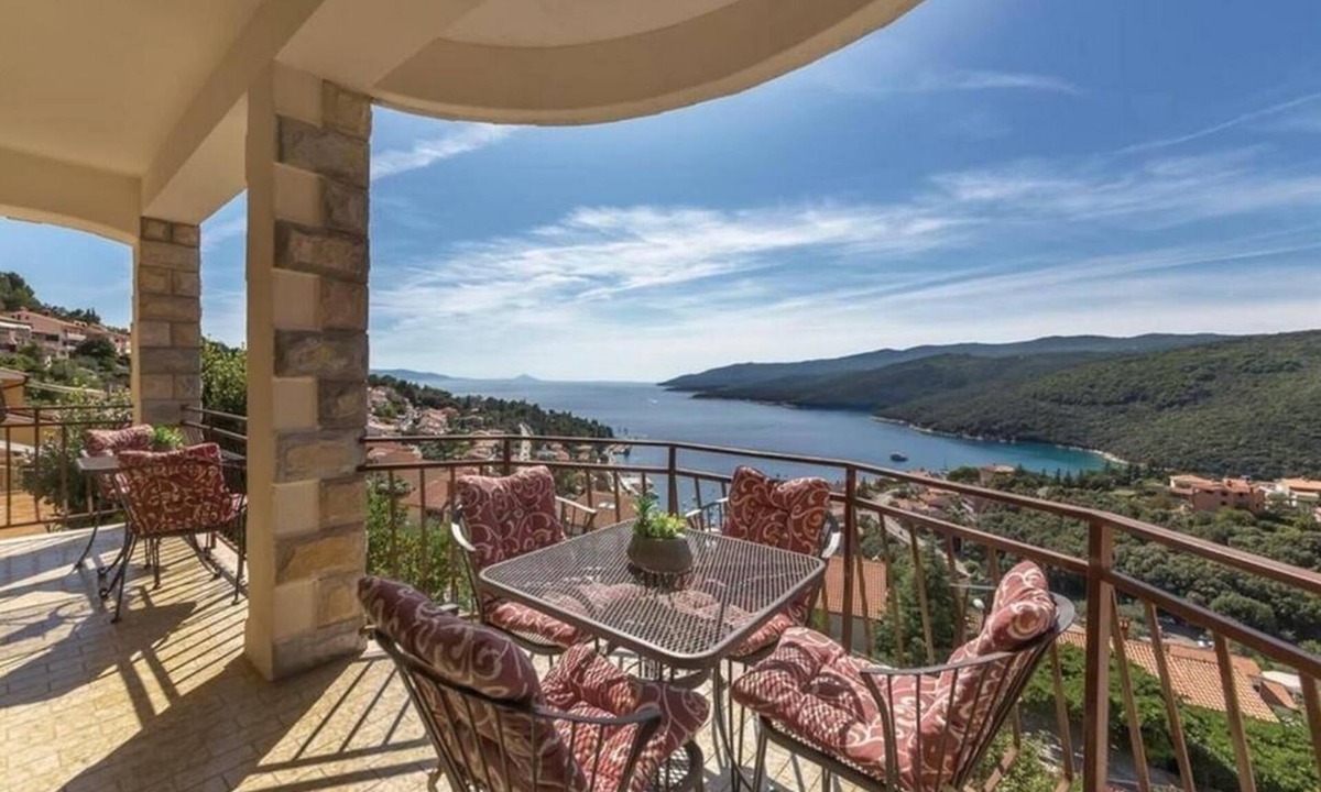 Rabac Apartment | Two bedroom apartment with terrace and sea view Rabac, Labin (A-7441-a)