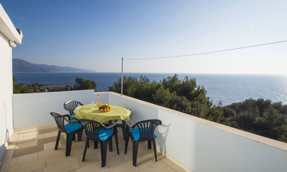 Zavalatica Apartment | Two bedroom apartment with terrace and sea view Zavalatica, Korčula (A-247-e)