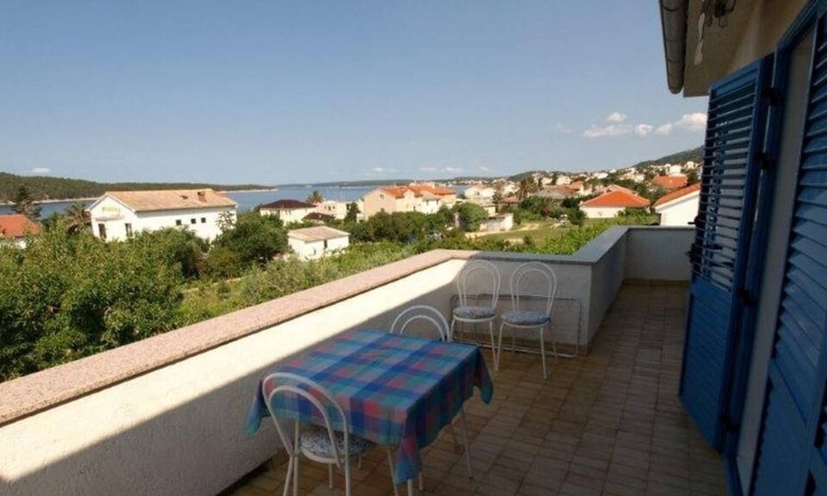 Barbat na Rabu Apartment | Two bedroom apartment with terrace and sea view Barbat, Rab (A-16992-b)