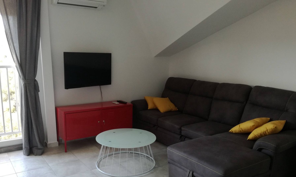 Supetarska Draga Apartment | Two bedroom apartment with balcony Supetarska Draga - Donja, Rab (A-15602-e)