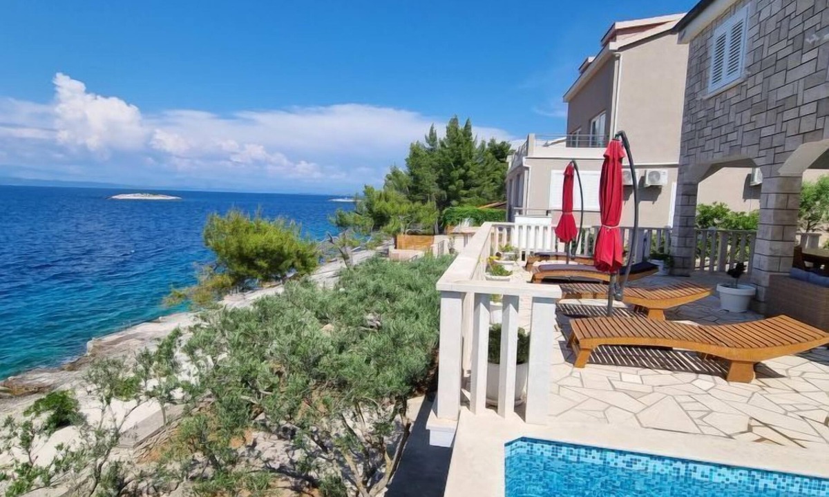 Prigradica House | Vacation home Nada by Interhome
