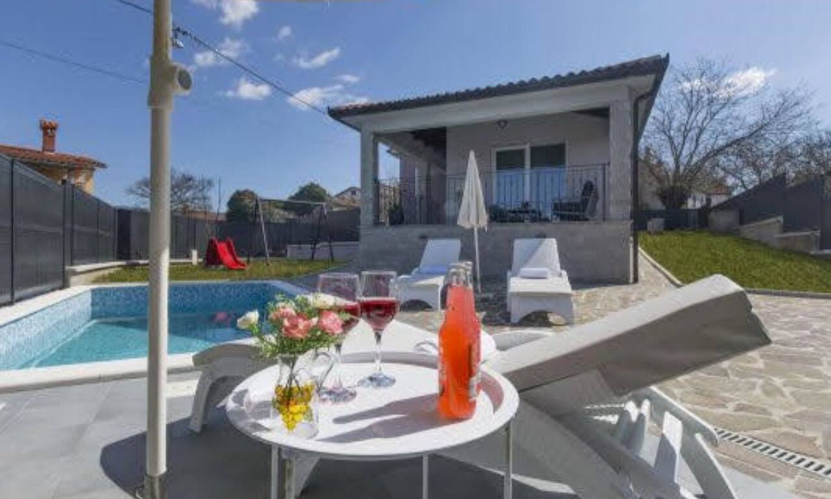 Boljevici House | Vacation home Šimuni by Interhome