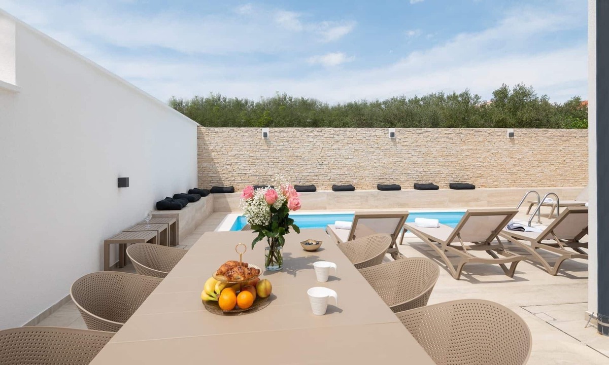 Vrsi Villa | Villa Bellatrix 1 & 2 - 2 heated pools & jacuzzi, quiet area, family