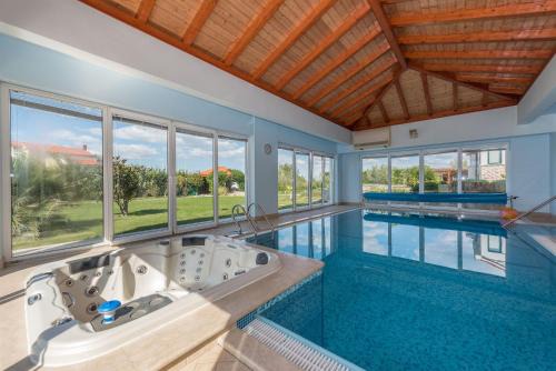 Betina Villa | Villa Betina