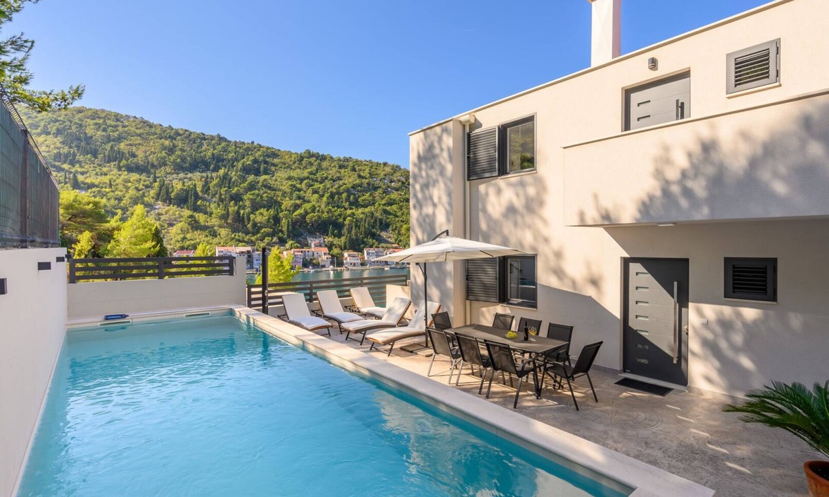 Blace Villa | Villa Dida Božo by Villas Guide