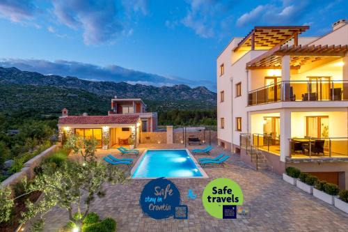 Seline Villa | Villa Grandioza