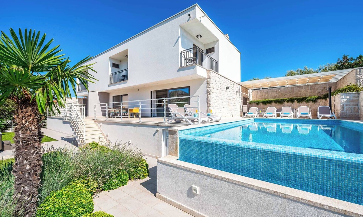 Seget Vranjica Villa | Villa High Life - Four Bedroom Villa, Sleeps 9