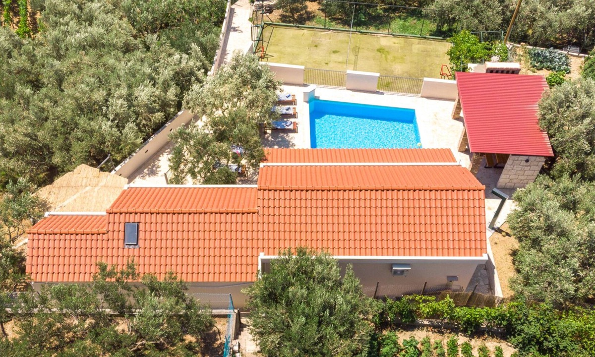 Zrnovnica Villa | Villa Hilltop View - Split by Villas Guide