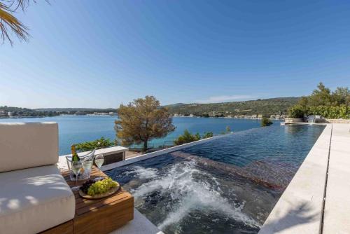 Podglavica Villa | Villa Olive Vista 1, Zatoglav, Rogoznica