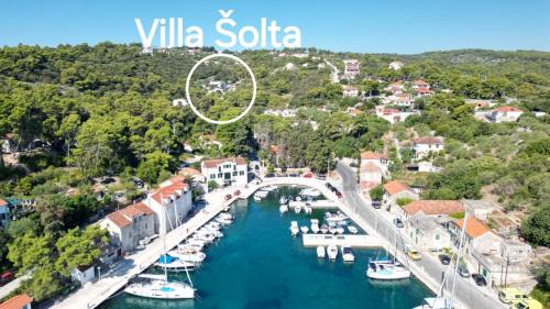 Grohote House | Villa Šolta - b&b overlooking the bay