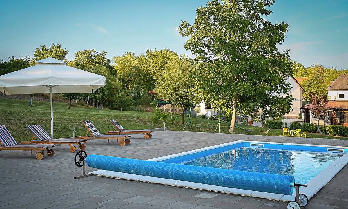 Velika House | Wellness holiday home with pool near Papuk Nature Park