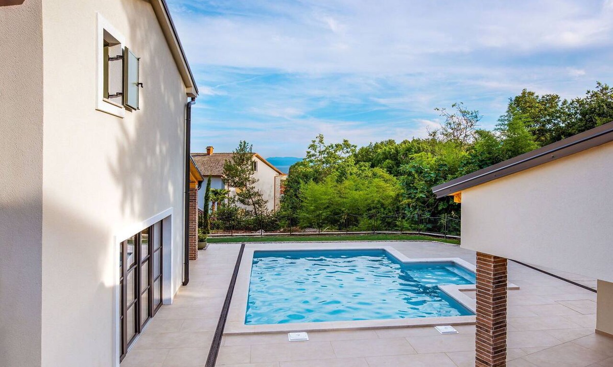 Opric Villa | Wonderful private villa for 8 guests with A/C, private pool, WIFI, TV, terrace and pets allowed