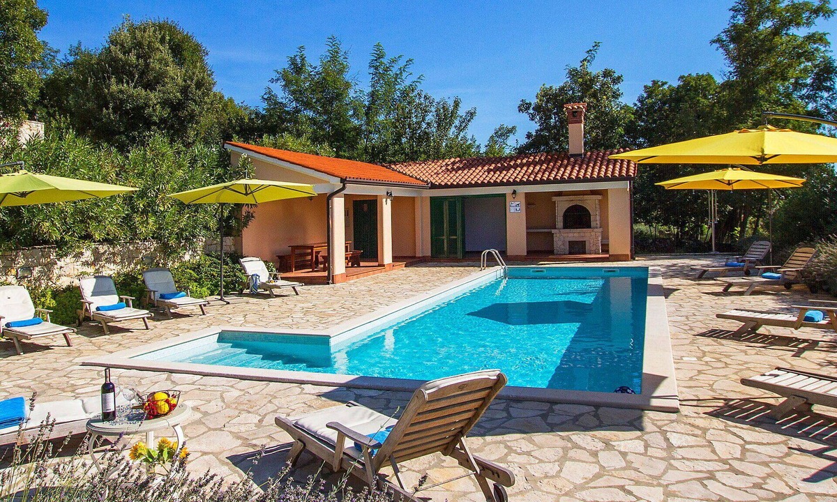 Stanisovi Villa | Wonderful private villa for 8 guests with pool, WIFI, A/C, TV and terrace