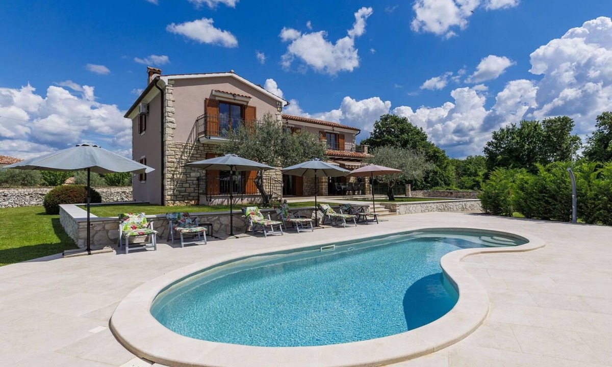 Vosteni Villa | Wonderful private villa with WIFI, private pool, A/C, TV, terrace, pets allowed and panoramic view