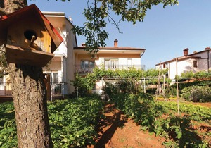 2 bedroom awesome apartment in Fazana