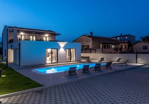 210 m² Villa ∙ 4 bedrooms ∙ 8 guests
