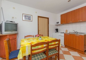 Apartments Ivan (13792-A4) - Bibinje