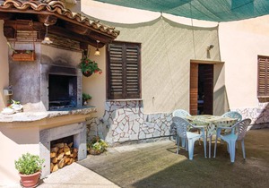 Awesome Apartment In Bregi