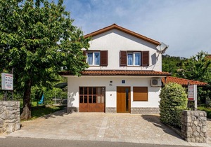 Awesome Apartment In Rukavac With Wifi