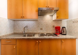 Beach front apartment in Barbat na Rabu with WiFi