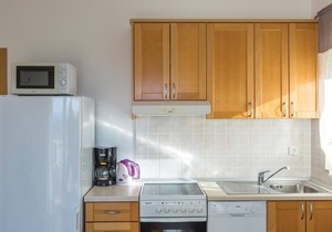 Beach front apartment in Makarska